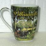 MU 218     $3.50

SCENES FROM THE 
GOV. PALACE GRACE THIS MUG.