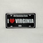 Revolutionary War (1775-1781) magnet has iconic images of this era in 2D. 3" X  4"

MG 301-16  $2.00